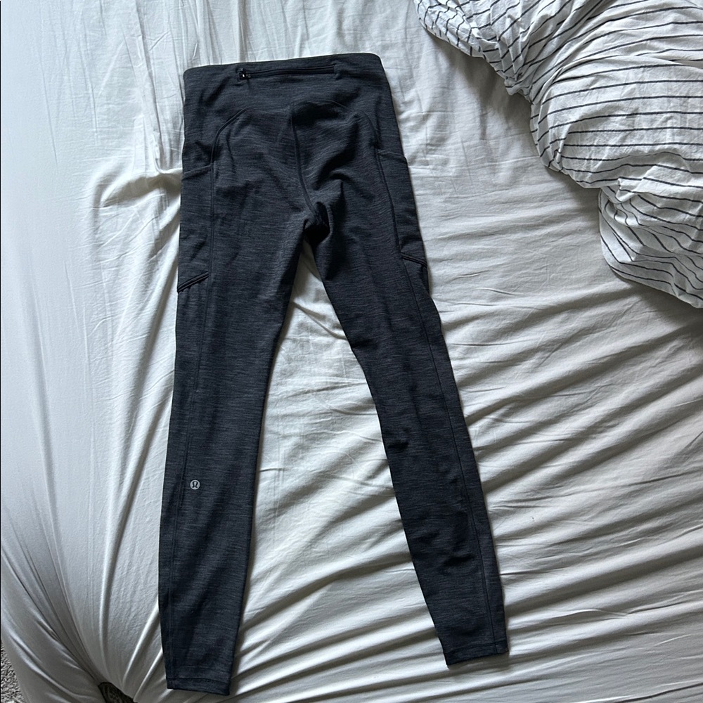 Lulul athletica leggings in dark grey with pockets size women’s 4.